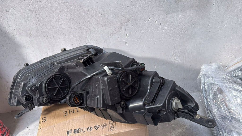 Frontscheinwerfer Hyundai Ix20 HYU008 Links Scheinwerfer Headlight SCH7552577949dp