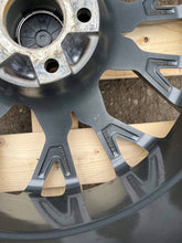 Laden Sie das Bild in den Galerie-Viewer, 1x Alufelge 19 Zoll 8.5" 5x112 Audi Rim Wheel FEL3281384194ds