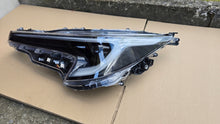 Load image into Gallery viewer, Frontscheinwerfer Toyota Corolla 81150-02X10 Full LED Links Headlight SCH5294939053wb