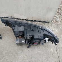 Load image into Gallery viewer, Frontscheinwerfer BMW E39 Xenon Ein Satz Scheinwerfer Headlight SCH2199576445em