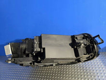 Laden Sie das Bild in den Galerie-Viewer, Frontscheinwerfer VW Passat 3J1941005 LED Links Scheinwerfer Headlight SCH1433108093ny