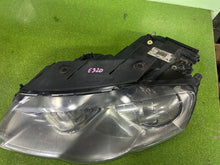 Load image into Gallery viewer, Frontscheinwerfer VW Passat 3C0941751G Xenon Links Scheinwerfer Headlight SCH9307363294jh