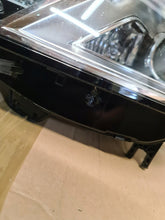 Load image into Gallery viewer, Frontscheinwerfer Audi A4 B9 8W0941043 Xenon Links Scheinwerfer Headlight