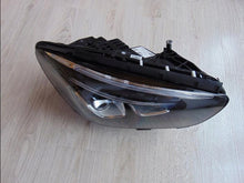 Laden Sie das Bild in den Galerie-Viewer, Frontscheinwerfer Mercedes-Benz W247 A2479062603 LED Rechts Headlight