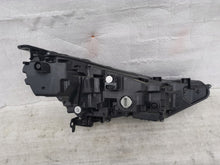 Laden Sie das Bild in den Galerie-Viewer, Frontscheinwerfer Honda Hr-V Logo LED Links Scheinwerfer Headlight