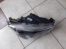 Laden Sie das Bild in den Galerie-Viewer, Frontscheinwerfer Opel E Combo 90145300 9816825480 LED Rechts Headlight