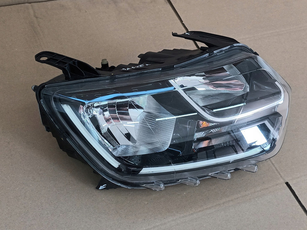 Frontscheinwerfer Dacia Duster 260101133R Rechts Scheinwerfer Headlight