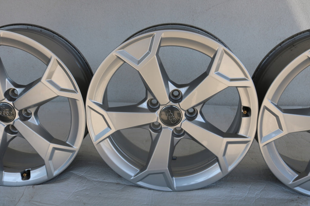 1x Alufelge 17 Zoll 6.5" 5x112 83A071497A Audi Q2 Rim Wheel FEL7107810423vs