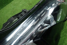 Load image into Gallery viewer, Frontscheinwerfer Peugeot II 9826572680 Rechts Scheinwerfer Headlight SCH1884773704fi