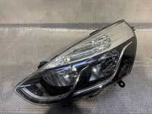 Laden Sie das Bild in den Galerie-Viewer, Frontscheinwerfer Renault Clio IV 260603442R 010340111000101253362 Links SCH4909602467yj