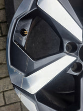 Load image into Gallery viewer, 1x Alufelge 18 Zoll 7.5" 5x114.3 45ET Glanz 403006WA4J Nissan Qashqai I FEL2970049103xc