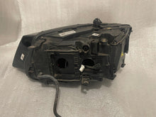 Laden Sie das Bild in den Galerie-Viewer, Frontscheinwerfer Audi Q5 8R0941032C 90038857 Xenon Rechts Headlight