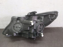 Laden Sie das Bild in den Galerie-Viewer, Frontscheinwerfer Mercedes-Benz Vito W447 A4479067800 Rechts Headlight