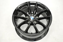 Laden Sie das Bild in den Galerie-Viewer, 4x Alufelge 17 Zoll 7.5" 5x120 32ET Glanz Schwarz 6787575 BMW F26 X3 F25 FEL6171513667dn