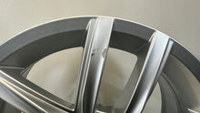 Load image into Gallery viewer, 1x Alufelge 16 Zoll 6.5&quot; 5x112 46ET Glanz Silber 5G0601025 Vw Rim Wheel