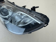 Load image into Gallery viewer, Frontscheinwerfer Hyundai I30 92102-A6010 Rechts Scheinwerfer Headlight SCH9709508770vf