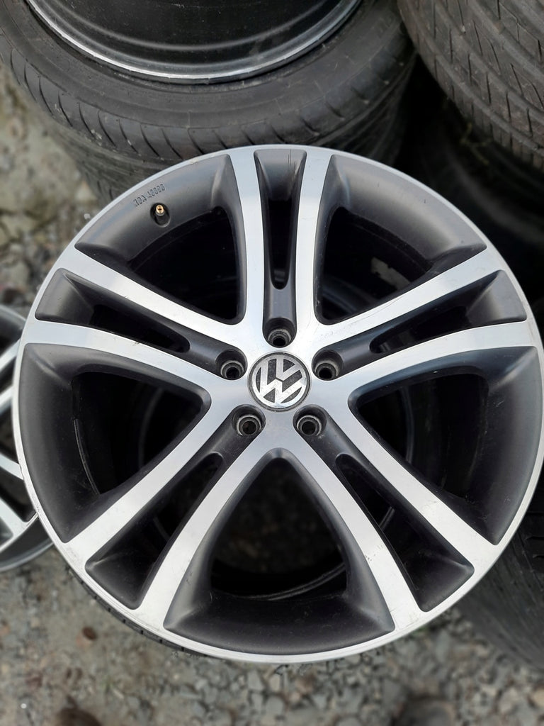 1x Alufelge 19 Zoll 9.0" 5x112 5N0071499 KBA46696 VW Tiguan Rim Wheel FEL6191686120gr
