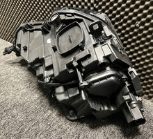 Laden Sie das Bild in den Galerie-Viewer, Frontscheinwerfer Audi A3 8Y0941011 Links Scheinwerfer Headlight SCH8428313806ol