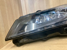 Laden Sie das Bild in den Galerie-Viewer, Frontscheinwerfer Skoda Superb III 3V1941015C Links Scheinwerfer Headlight
