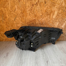 Load image into Gallery viewer, Frontscheinwerfer Jeep I 52218719 Links Scheinwerfer Headlight SCH5464999769ge