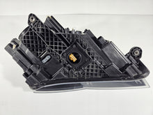 Laden Sie das Bild in den Galerie-Viewer, Frontscheinwerfer Skoda Superb III 3V1941015AA Xenon Links Headlight