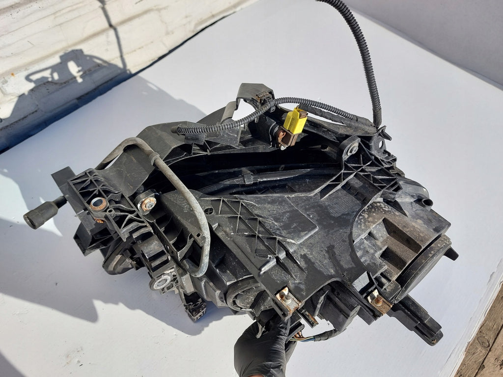 Frontscheinwerfer Audi A4 B8 8K0941004L 8K09410003L Rechts oder Links