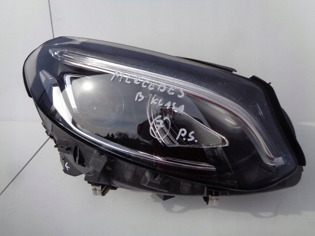 Frontscheinwerfer Mercedes-Benz W246 A2469065401 LED Rechts Headlight