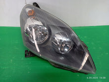Laden Sie das Bild in den Galerie-Viewer, Frontscheinwerfer Opel Zafira B A 13252473 Rechts Scheinwerfer Headlight