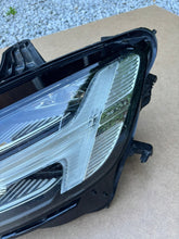 Load image into Gallery viewer, Frontscheinwerfer Volvo S60 V60 II 22025905 Links Scheinwerfer Headlight SCH8262805930ll