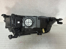Load image into Gallery viewer, Frontscheinwerfer VW T-Roc 2GA941035H 90138911 Full LED Links Headlight SCH2538109360es