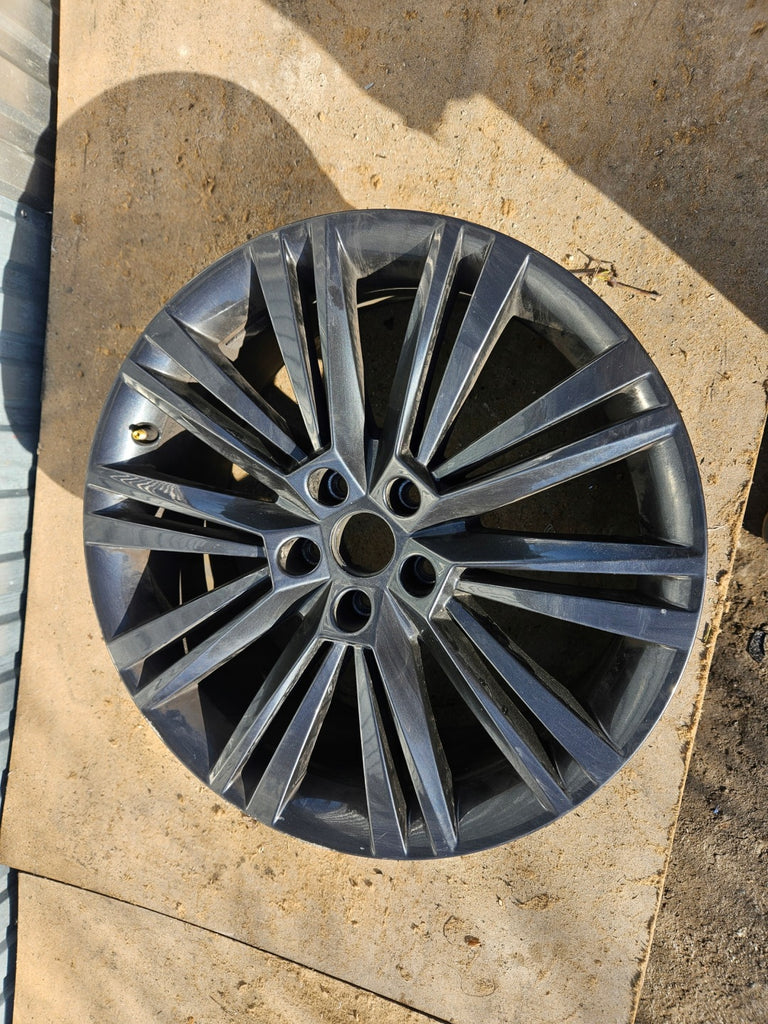 1x Alufelge 19 Zoll 8.0" 5x112 44ET Glanz Schwarz 3V0601025- Skoda Superb Iii FEL5317418520gt