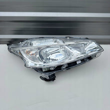 Laden Sie das Bild in den Galerie-Viewer, Frontscheinwerfer Peugeot 208 I 1685351480 Rechts Scheinwerfer Headlight SCH7441869977bx