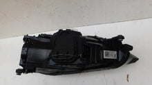 Laden Sie das Bild in den Galerie-Viewer, Frontscheinwerfer VW Sportsvan 517941034B Xenon Rechts Scheinwerfer Headlight