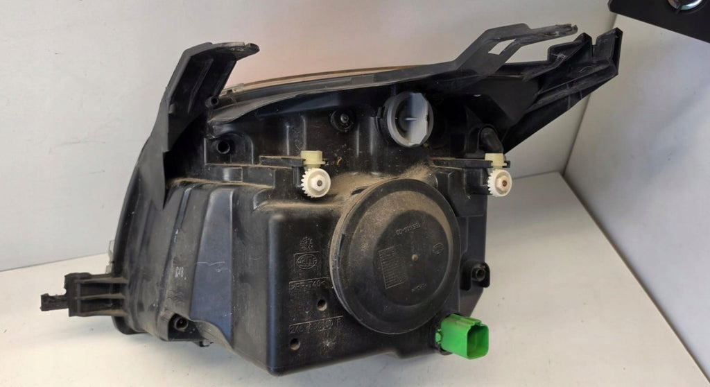 Frontscheinwerfer Ford Fusion Rechts Scheinwerfer Headlight SCH8996423732ka