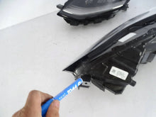 Laden Sie das Bild in den Galerie-Viewer, Frontscheinwerfer Tesla 3 1077367-00- Rechts Scheinwerfer Headlight