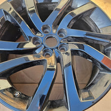 Load image into Gallery viewer, 1x Alufelge 20 Zoll 8.5" 5x120 47ET Silber HY321007EA Land Rover I Discovery V FEL5553944099vh