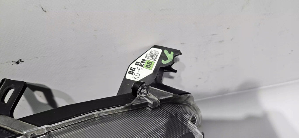 Frontscheinwerfer Toyota Yaris Rechts Scheinwerfer Headlight