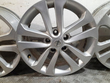 Laden Sie das Bild in den Galerie-Viewer, 4x Alufelge 17 Zoll 7.0" 5x114.3 38ET Glanz Silber N45701 Nissan Sentra Juke F15 FEL2454501896bq