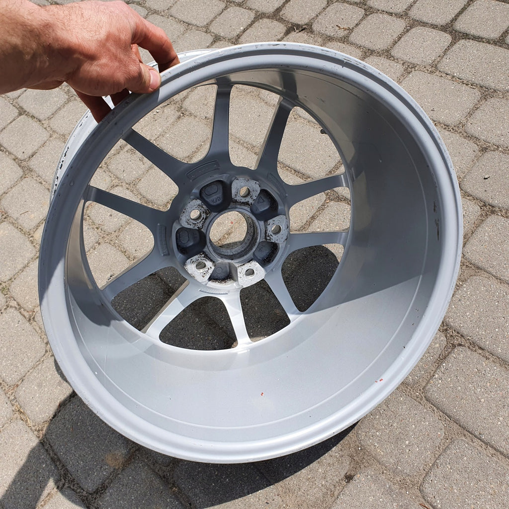 1x Alufelge 18 Zoll 9.0" 5x130 47ET Glanz Silber 981362122048Z8 Porsche Cayman FEL2305870701wo