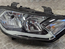 Load image into Gallery viewer, Frontscheinwerfer Audi A1 82A941004 Rechts Scheinwerfer Headlight