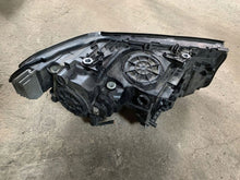 Laden Sie das Bild in den Galerie-Viewer, Frontscheinwerfer BMW G31 G30 A97439193-04 LED Ein Stück (Rechts oder Links)