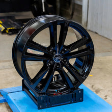 Laden Sie das Bild in den Galerie-Viewer, 4x Alufelge 20 Zoll 8.0" 5x112 28ET Glanz Silber 4M0601025G Audi Rim Wheel FEL3543613499ev