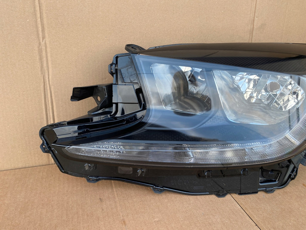 Frontscheinwerfer Toyota Aygo X 3329318 Links Scheinwerfer Headlight SCH8586436837bm