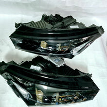 Load image into Gallery viewer, Frontscheinwerfer Skoda 5LB941015B 5LB941016B Full LED Rechts oder Links