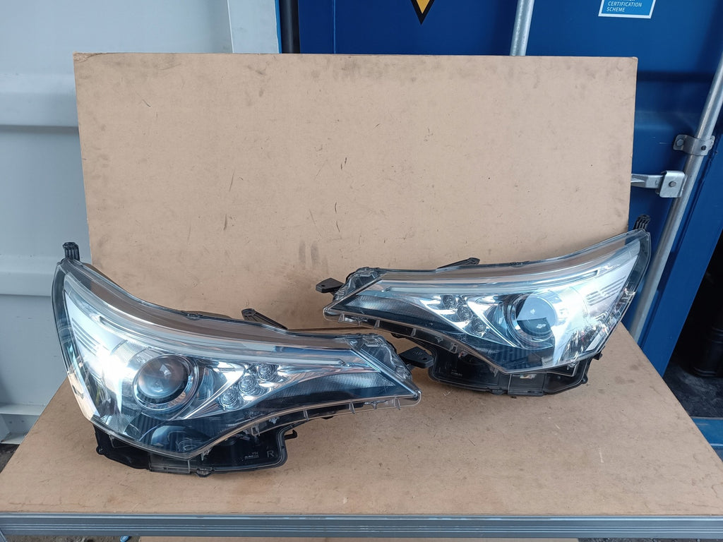 Frontscheinwerfer Toyota Avensis LED Ein Stück (Rechts oder Links) Headlight SCH2760565023yz