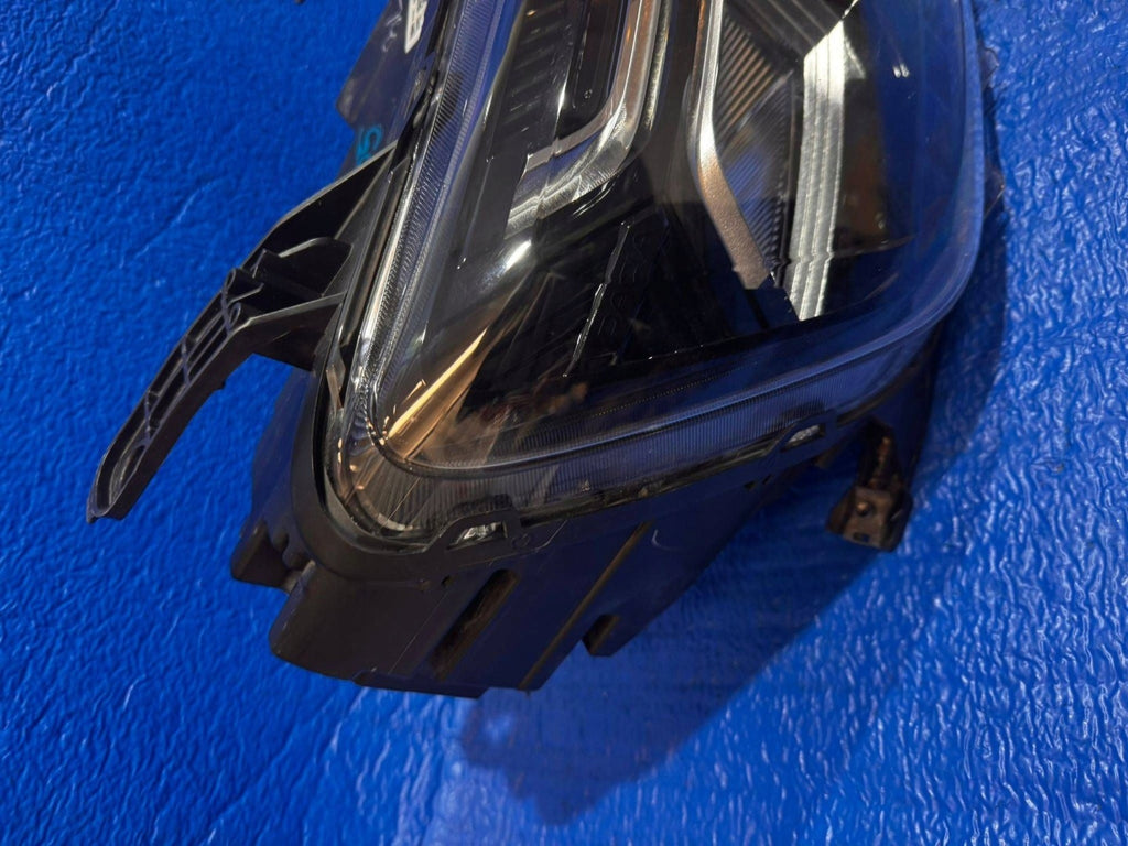 Frontscheinwerfer Dacia Duster 260101613R Rechts Scheinwerfer Headlight SCH2912146503ox