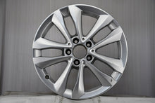 Laden Sie das Bild in den Galerie-Viewer, 1x Alufelge 17 Zoll 7.0" 5x112 48 5ET A2054018000 Mercedes-Benz A205 Rim Wheel FEL2966666582bk