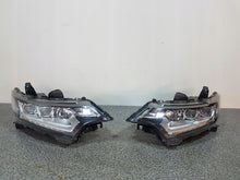 Laden Sie das Bild in den Galerie-Viewer, Frontscheinwerfer Mitsubishi Outlander III Ein Satz Scheinwerfer Headlight SCH2949600090pk