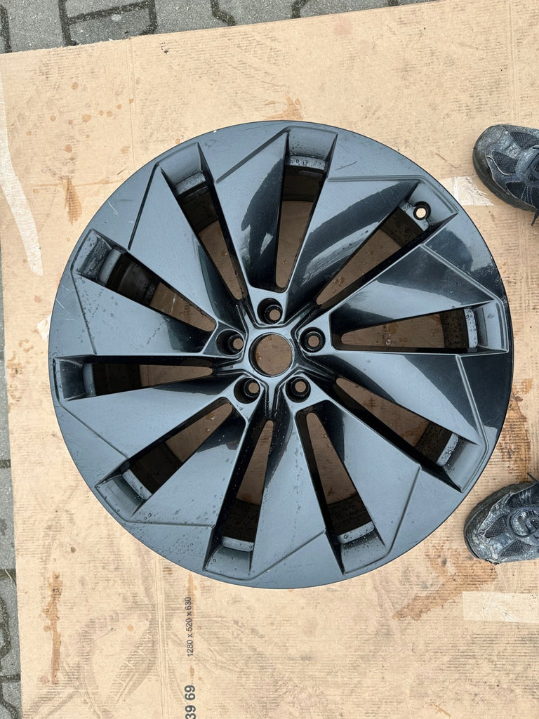 1x Alufelge 21 Zoll 9.0" 5x112 42ET Glanz Grau 5LA601025P Skoda Enyaq Rim Wheel FEL4013596150uf