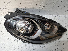 Laden Sie das Bild in den Galerie-Viewer, Frontscheinwerfer Porsche Macan 95b 95B941032CQ Xenon Rechts Headlight SCH1861975372km
